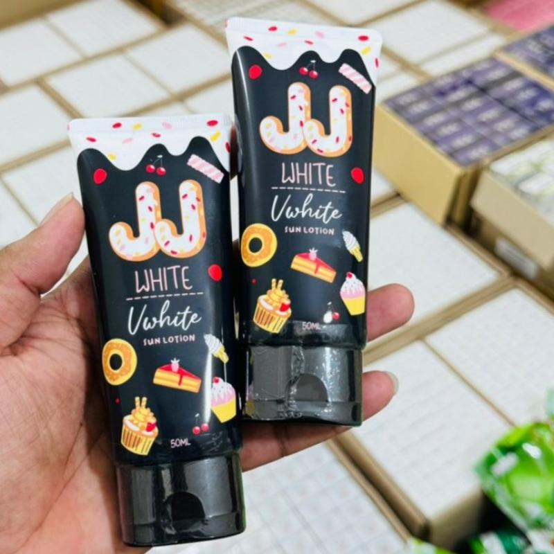 JJ White Vwhite Sun Lotion SPF50 PA++